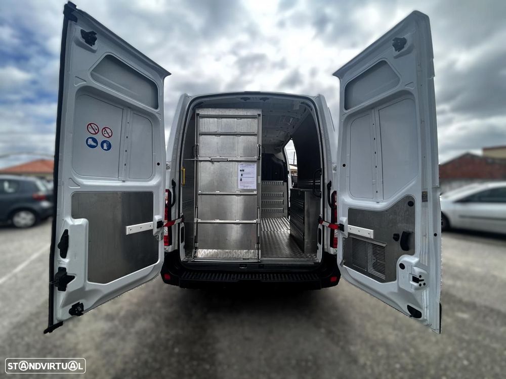 Renault Master L2H2 GRAND CONFORT DCI 135cv BVM6 - 29