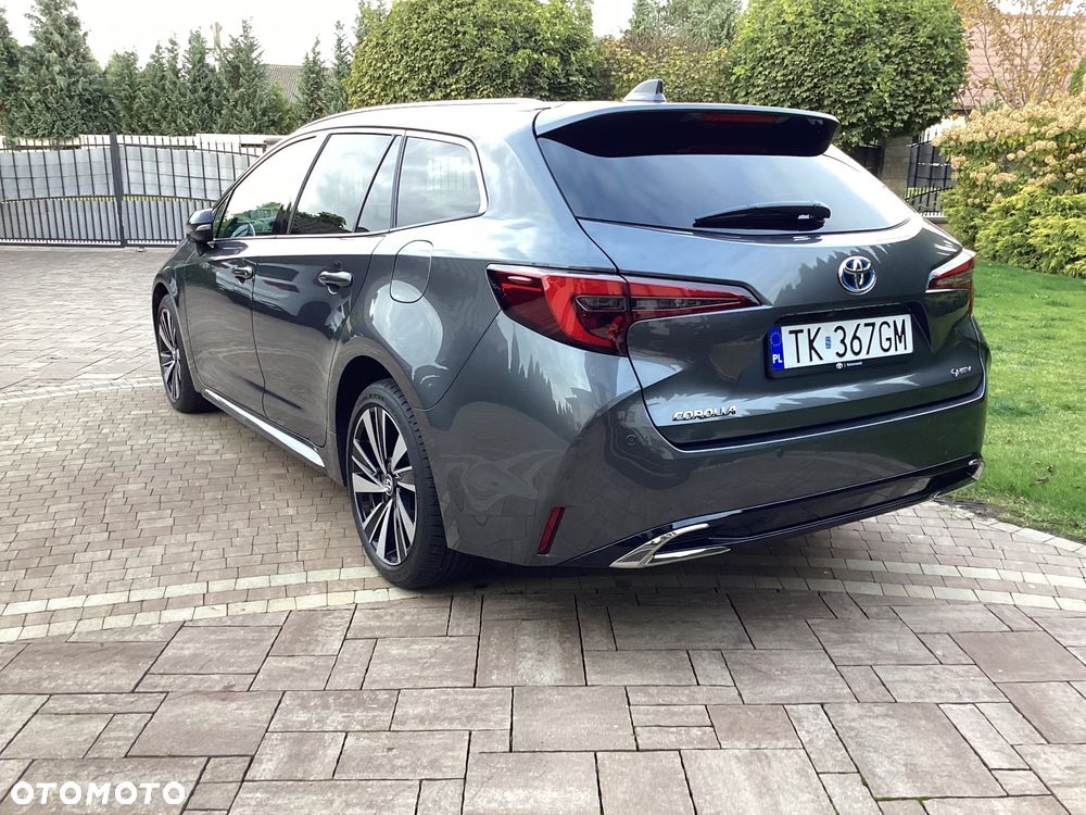 Toyota Corolla - 12