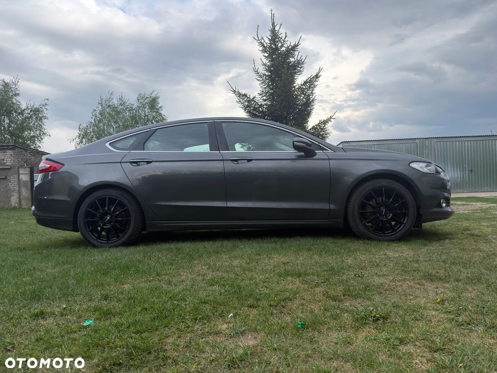 Ford Fusion 2.0 EcoBoost Titanium - 4