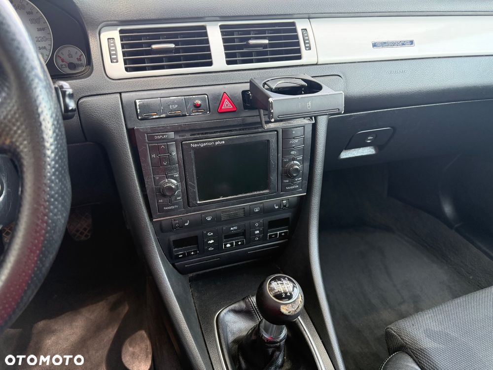 Audi A6 Avant 2.5 TDI Quattro - 19