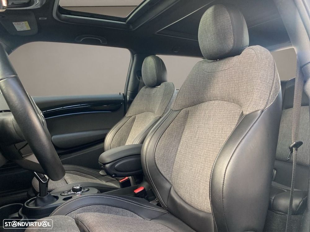 MINI 3 Portas Cooper SE Premium P. Classic - 8