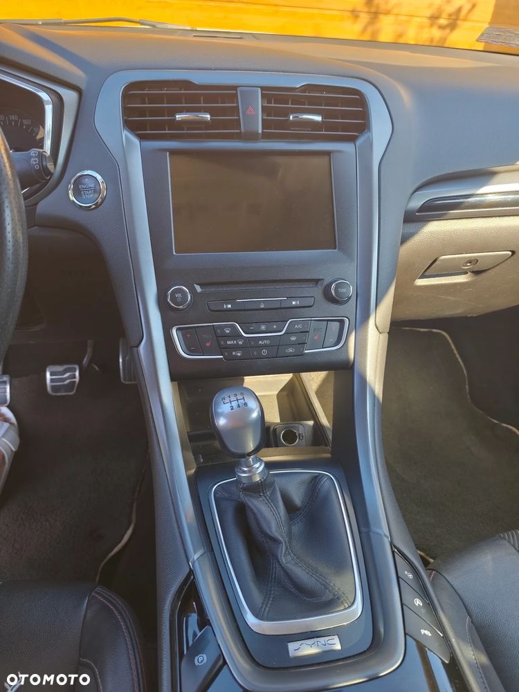 Ford Mondeo 2.0 TDCi Titanium - 19