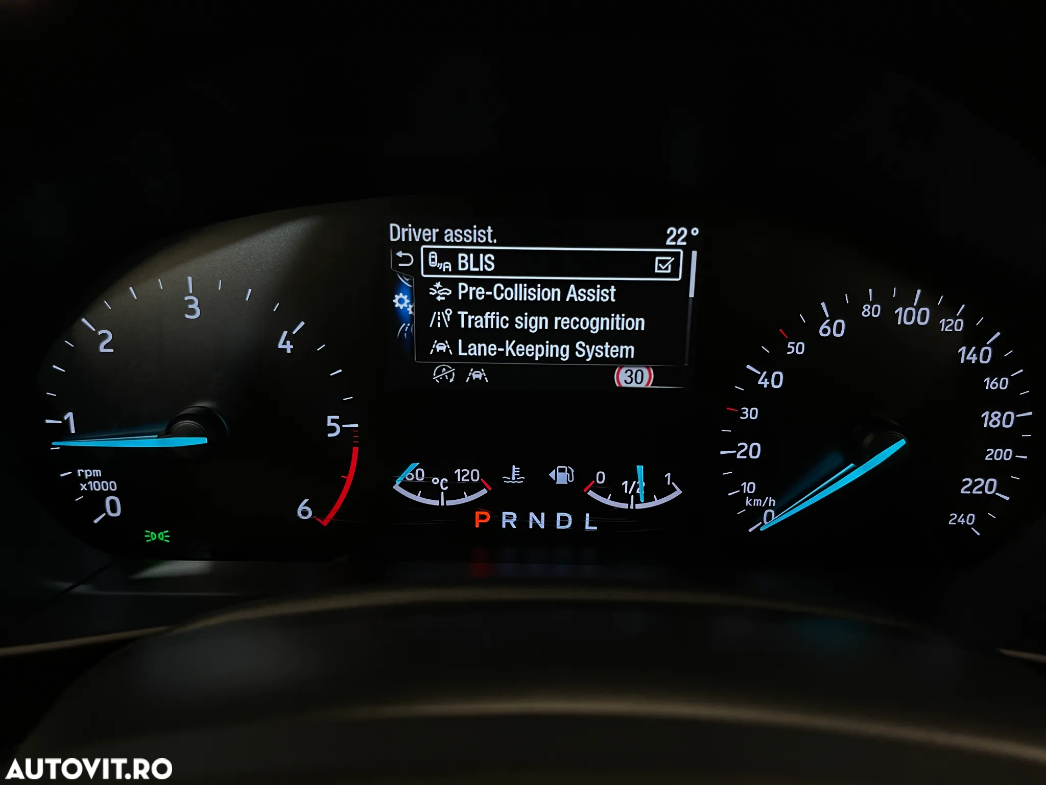 Ford Focus 2.0 EcoBlue Titanium - 20