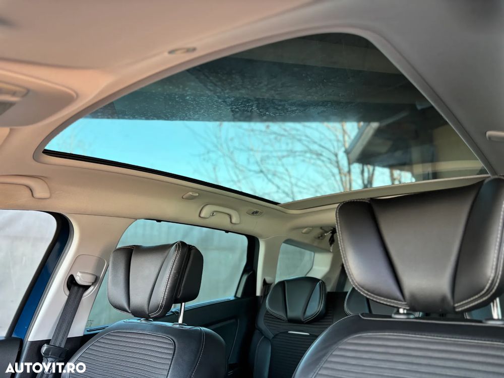 Renault Grand Scenic - 28