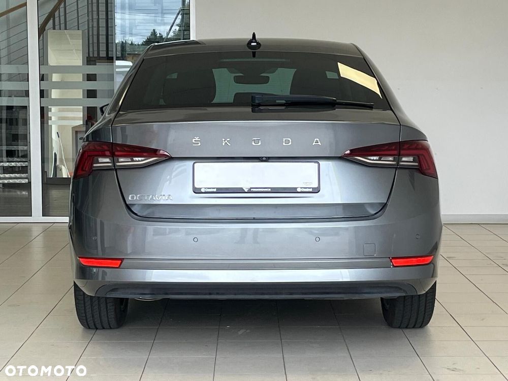 Skoda Octavia 1.5 TSI ACT Ambition - 8