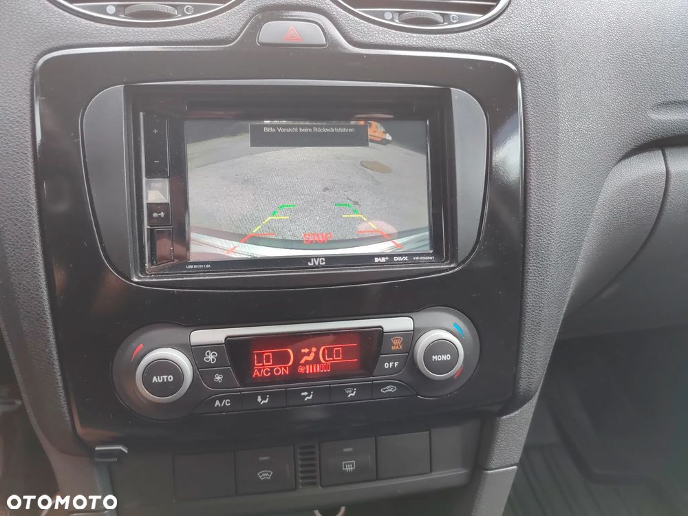 Ford Focus 1.6 16V Sport - 10