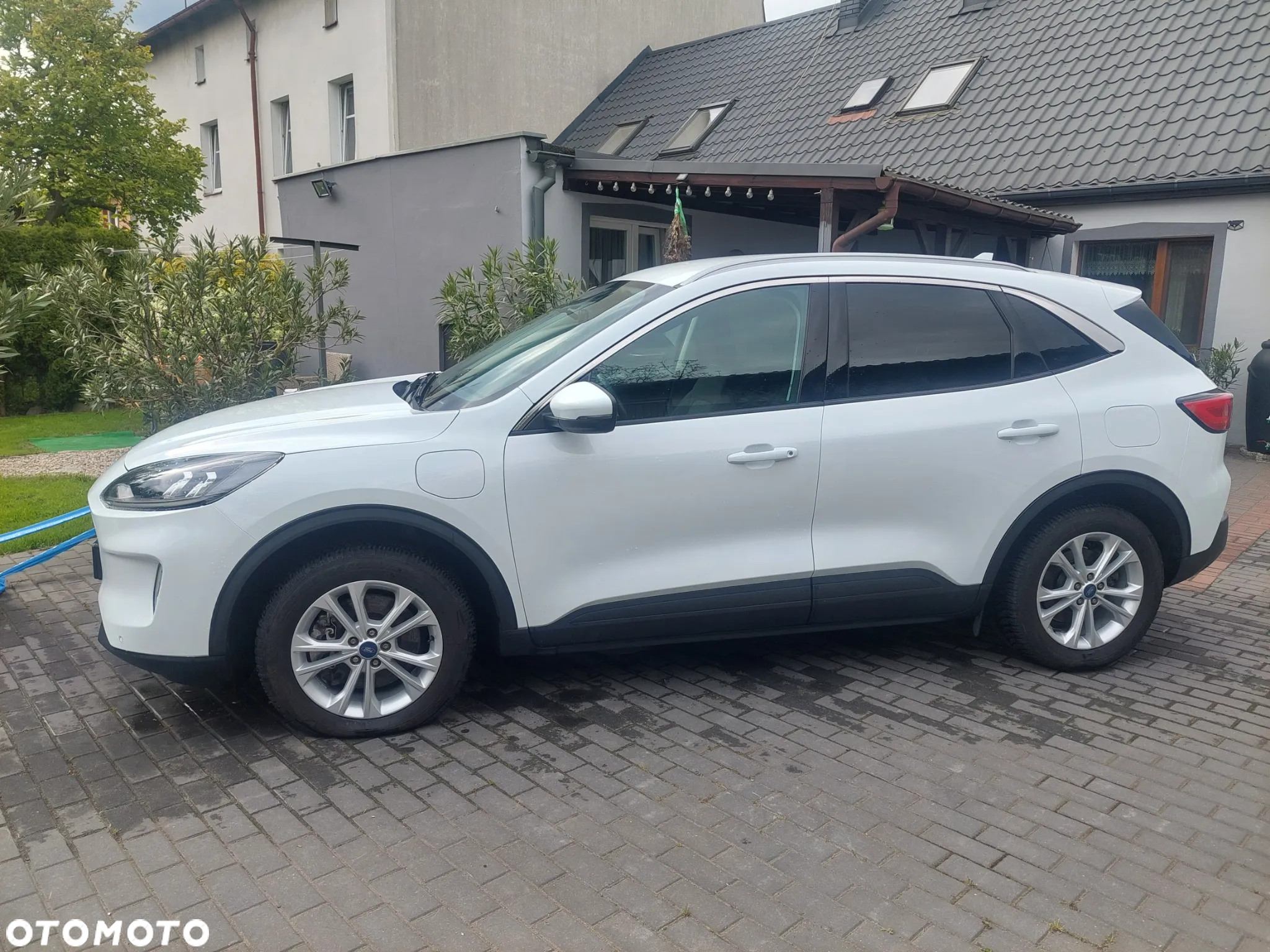Ford Kuga - 3