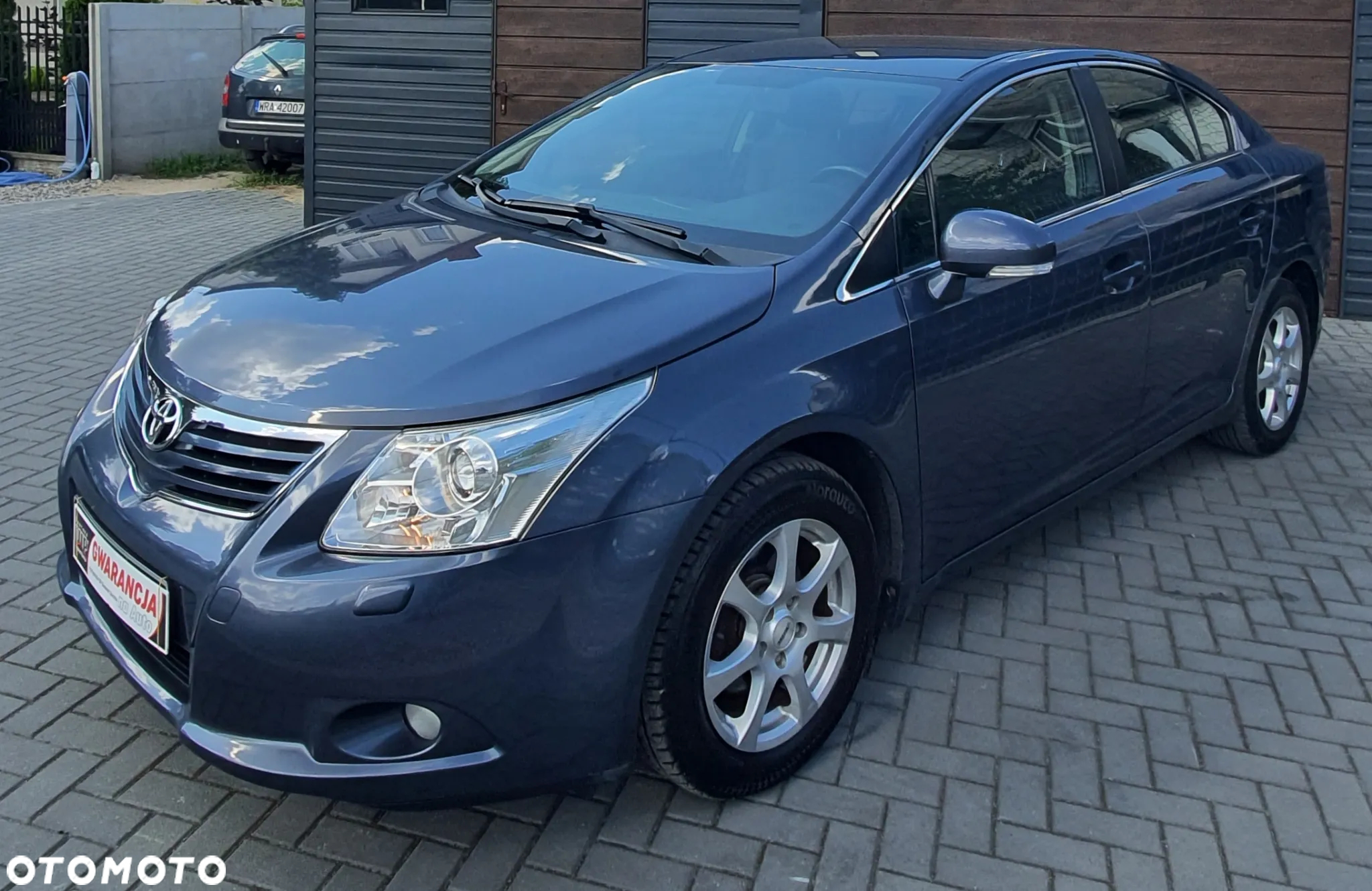 Toyota Avensis 1.8 Sol plus NAVI - 4