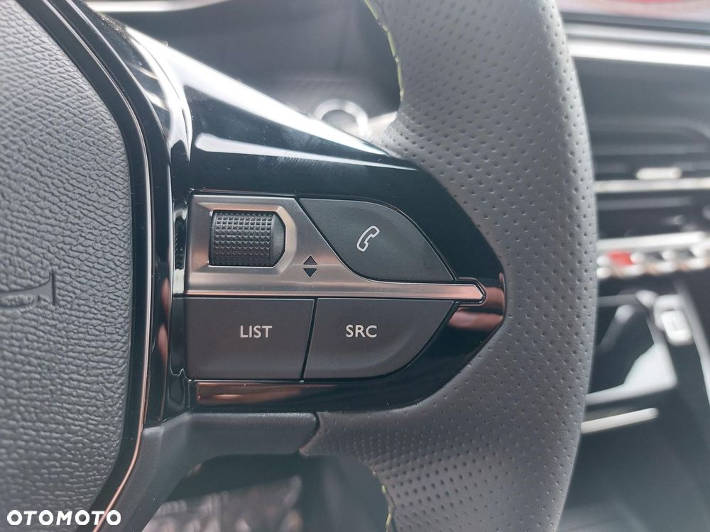 Peugeot 2008 PureTech mHEV GT Exclusive e-DCS6 - 19