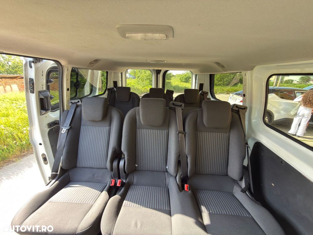 Ford Transit Custom Bus LWB L2H1 Limited - 9