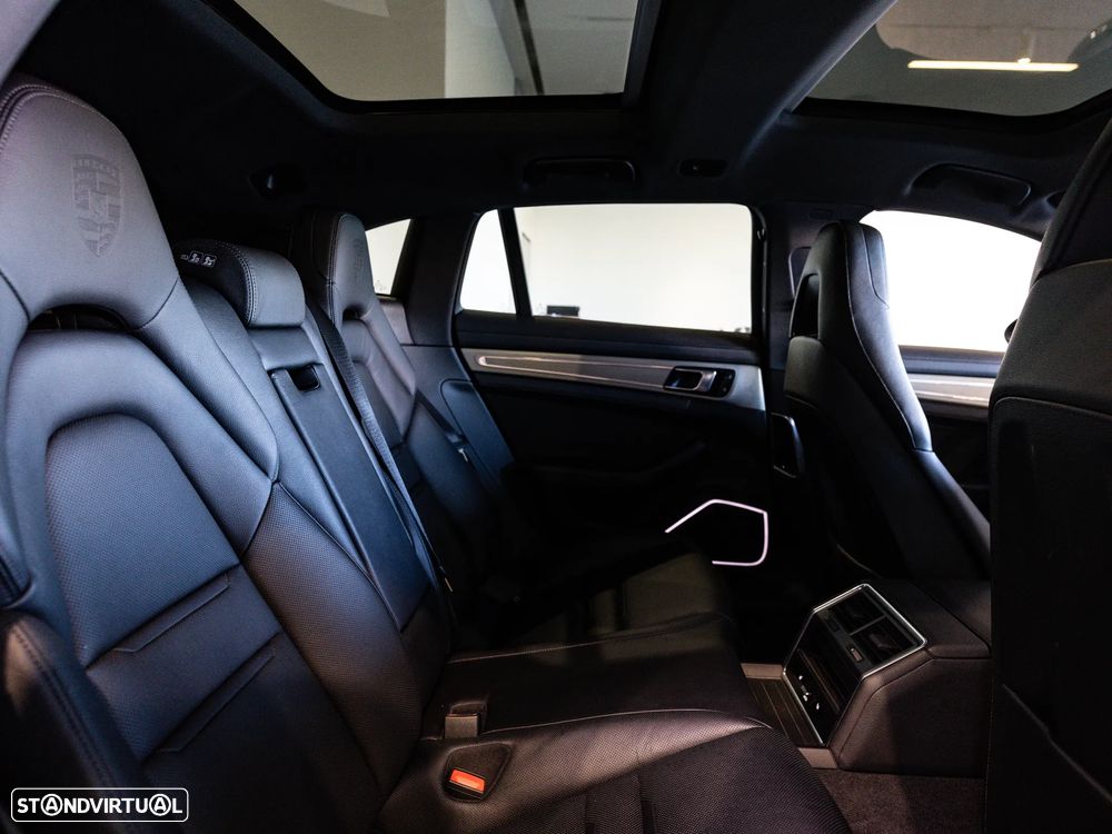 Porsche Panamera Sport Turismo 4 E-Hybrid Platinum Edition - 23