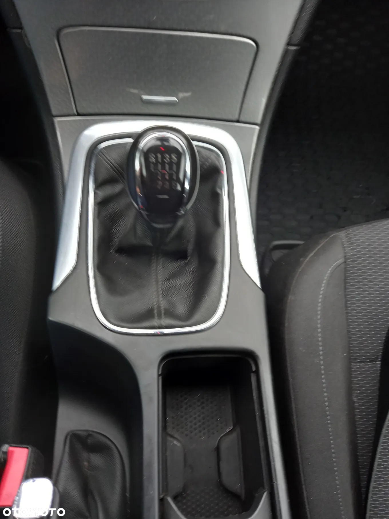 Opel Insignia - 19
