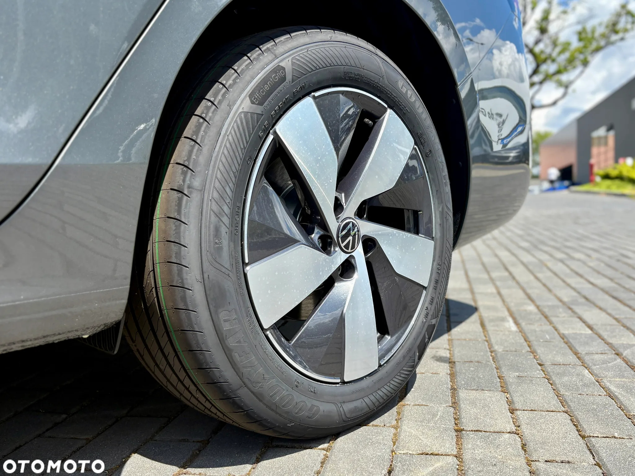 Volkswagen Passat 1.5 TSI ACT mHEV Business Plus DSG - 13