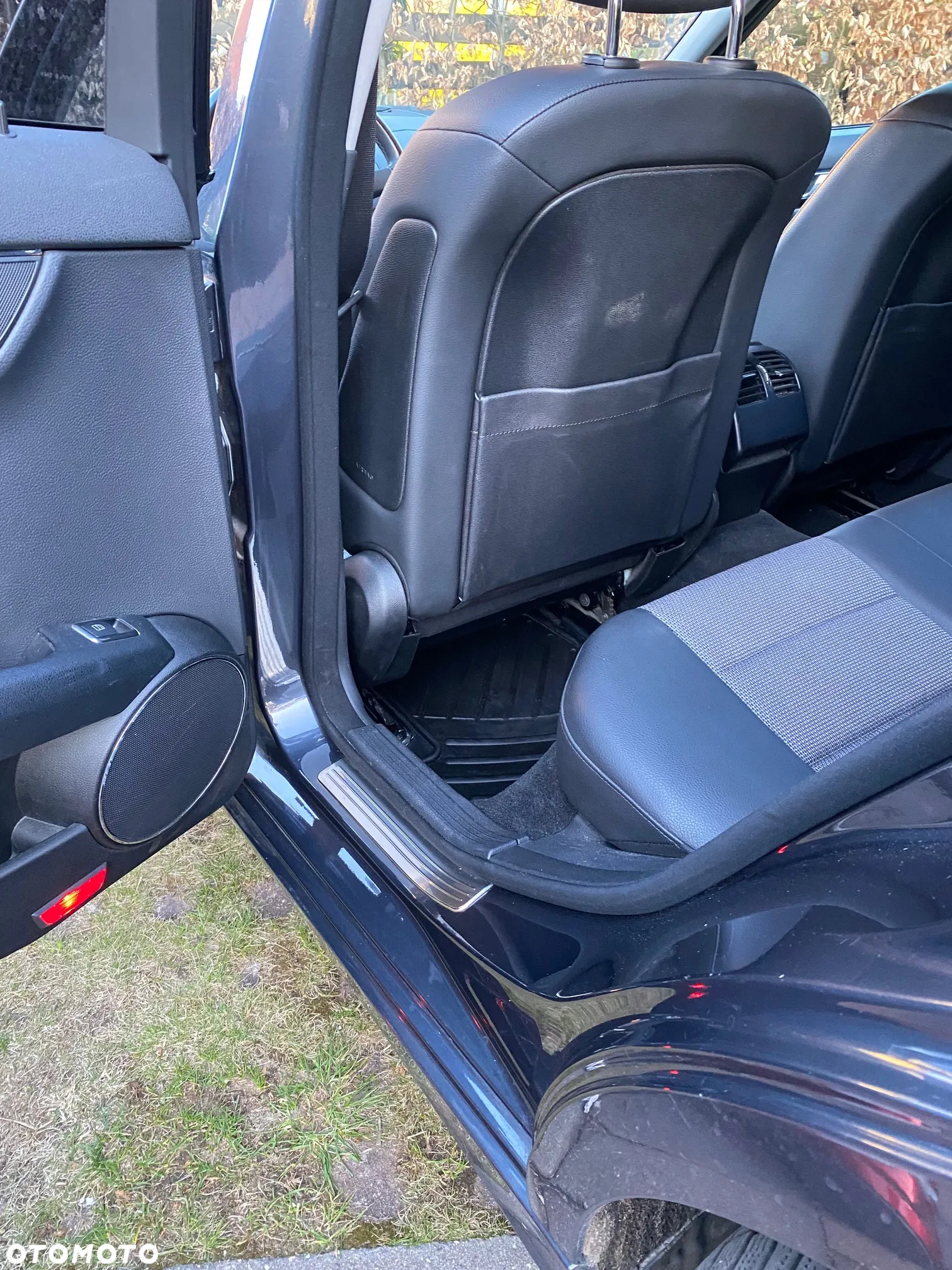 Mercedes-Benz Klasa C 220 T CDI DPF Automatik BlueEFFICIENCY Avantgarde - 18