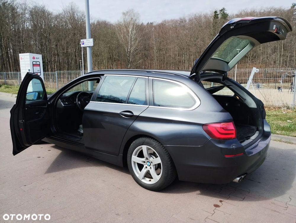 BMW Seria 5 520d - 13