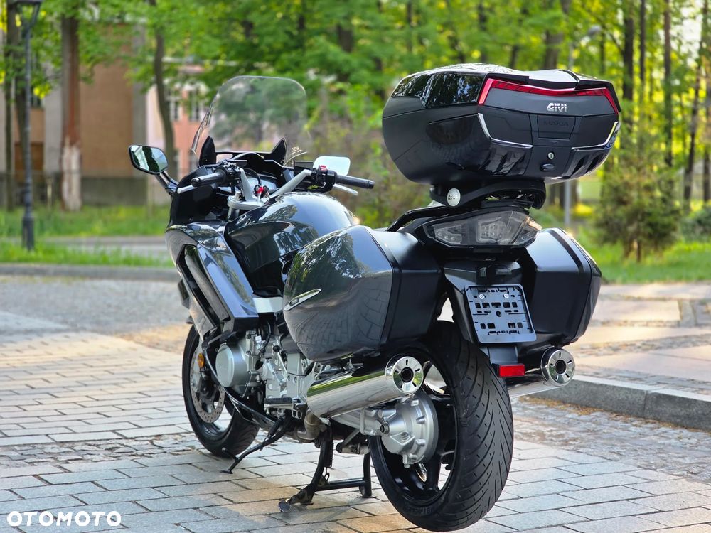 Yamaha FJR - 7