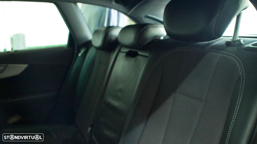 Audi A4 Avant 2.0 TDI S-line S tronic - 8