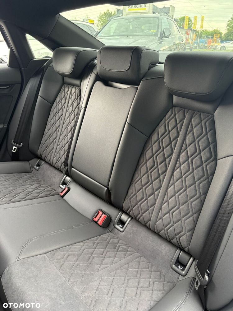 Audi RS3 Limousine - 20