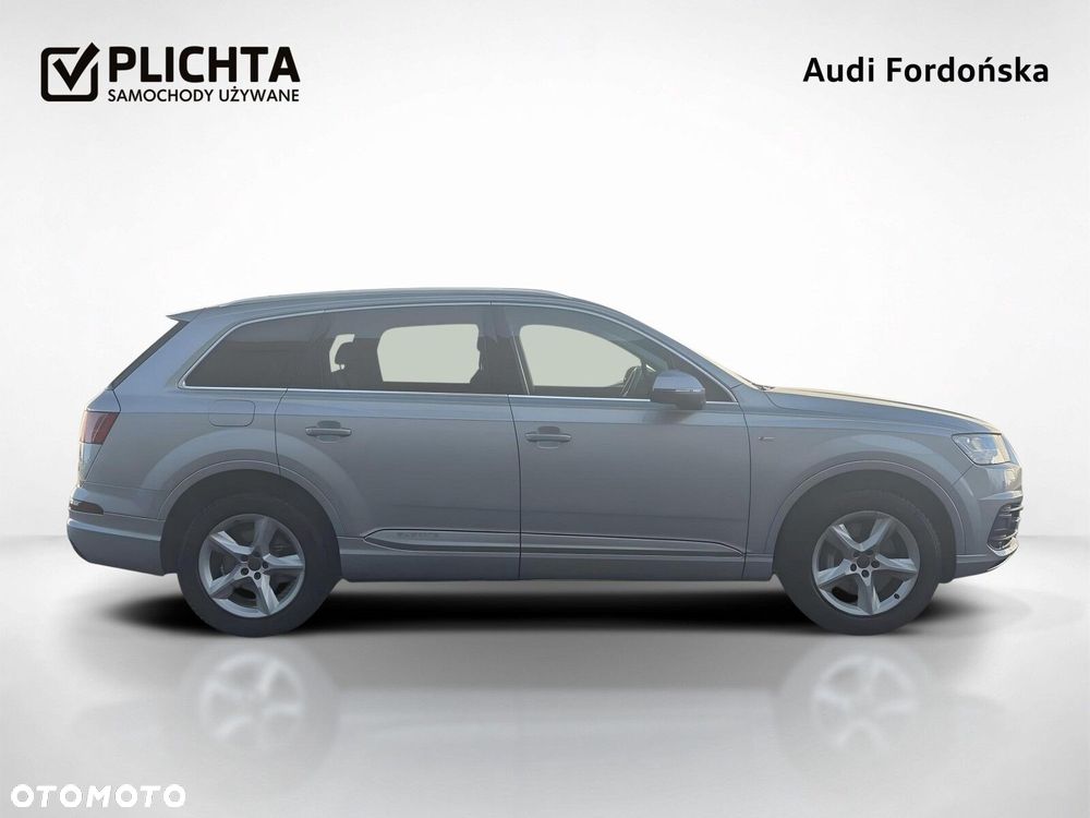Audi Q7 - 7