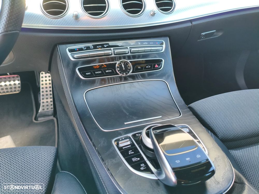 Mercedes-Benz E 300 de AMG Line - 32