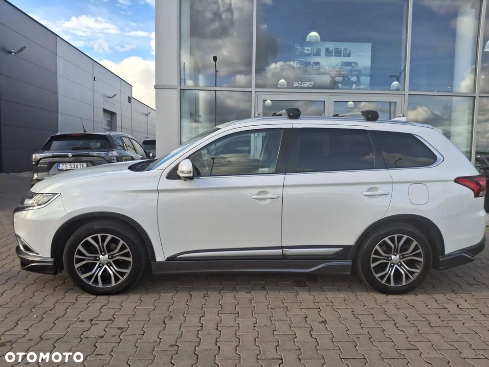 Mitsubishi Outlander 2.0 Instyle Navi 4WD CVT - 1