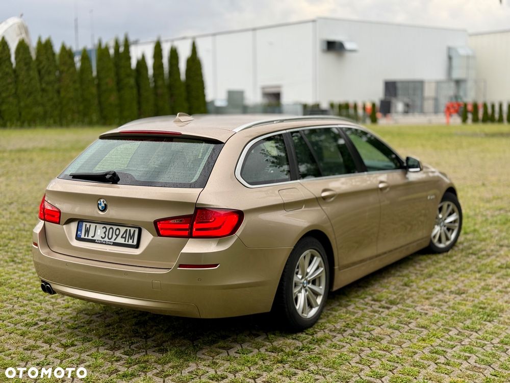 BMW Seria 5 520d xDrive - 9