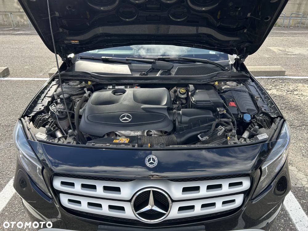 Mercedes-Benz GLA 200 7G-DCT Style - 11