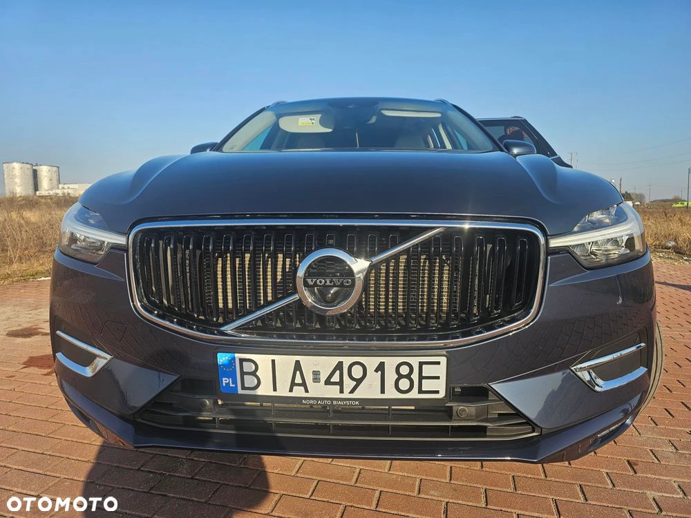 Volvo XC 60 T5 AWD Geartronic Momentum - 2