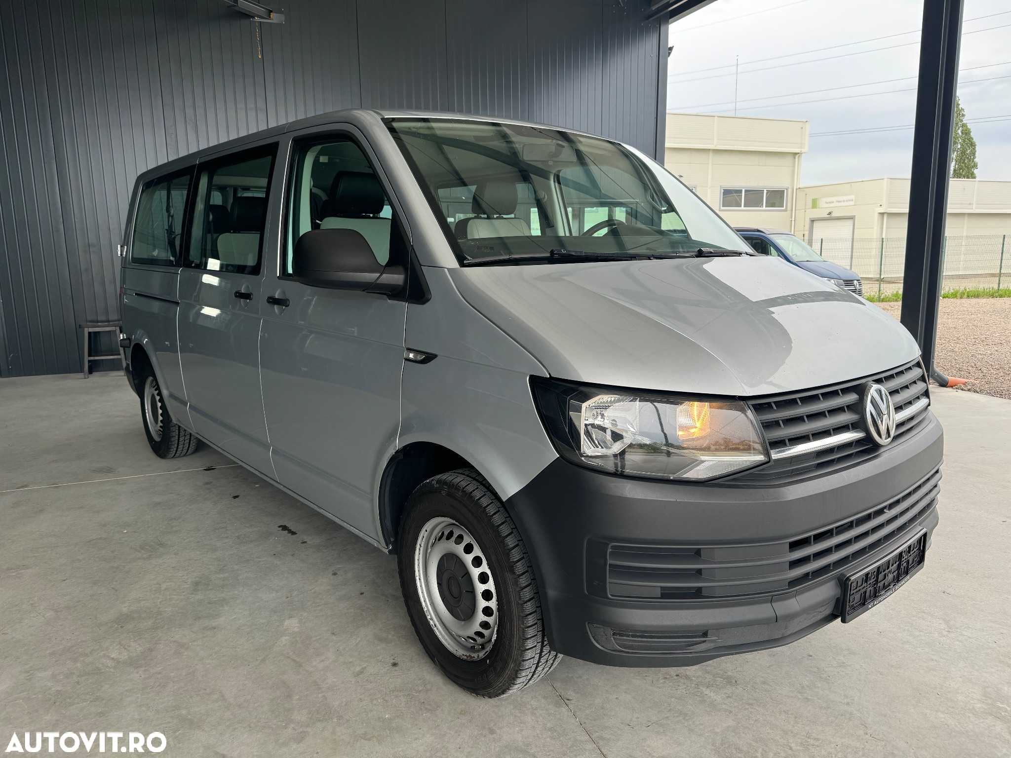 Volkswagen Transporter Kombi T6 2.0 TDI 110 kW LR - 2