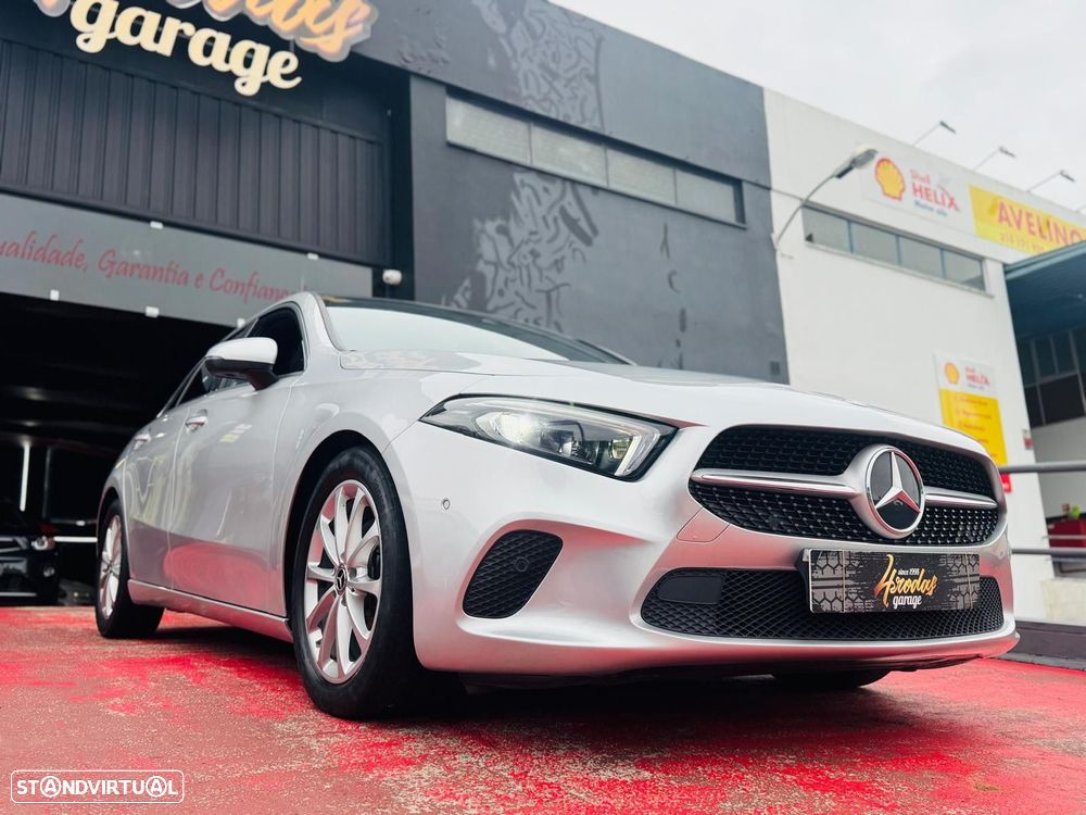 Mercedes-Benz A 180 d Style Plus - 4