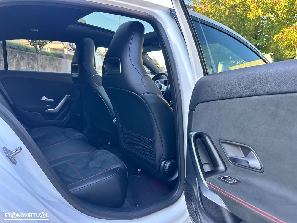 Mercedes-Benz A 180 7G-DCT AMG Line - 45