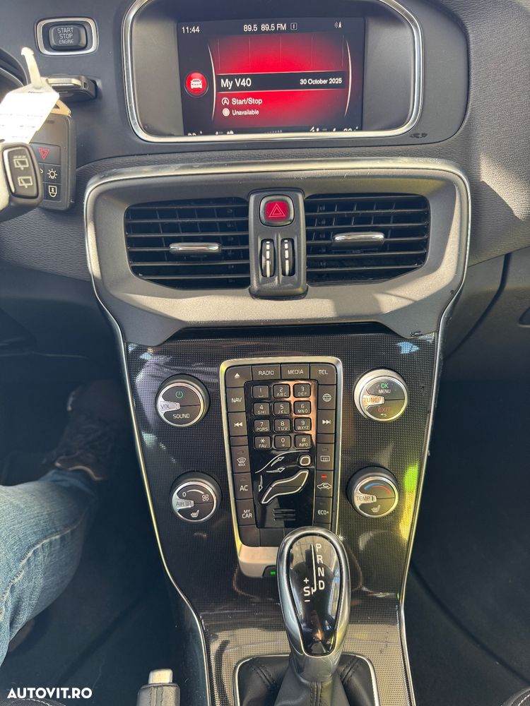 Volvo V40 T3 Aut. Inscription - 8