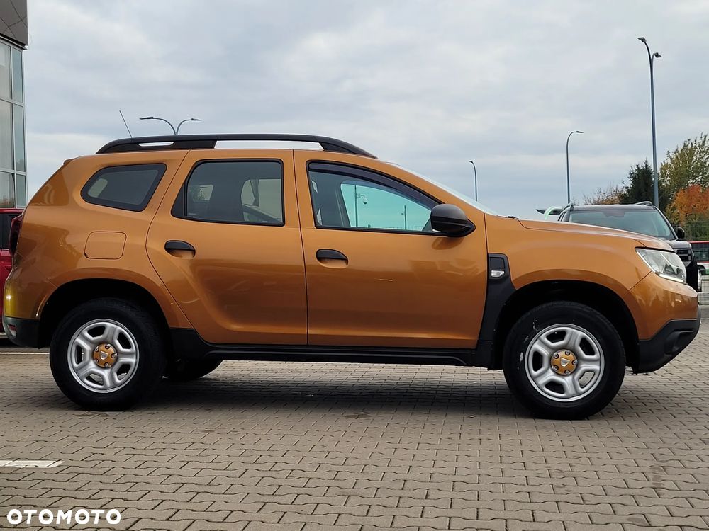 Dacia Duster 1.6 SCe Essential - 8