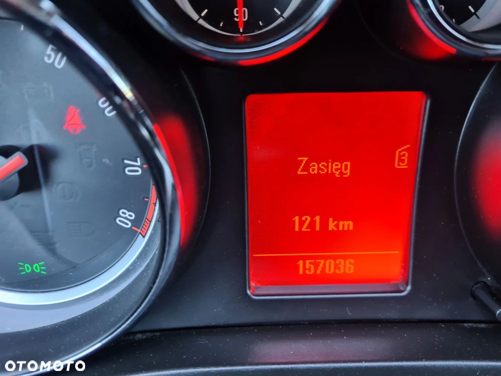 Opel Insignia 1.8 - 12