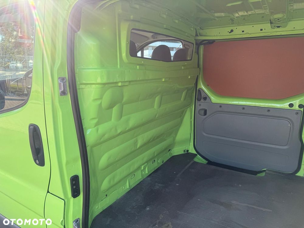 Renault Trafic - 17
