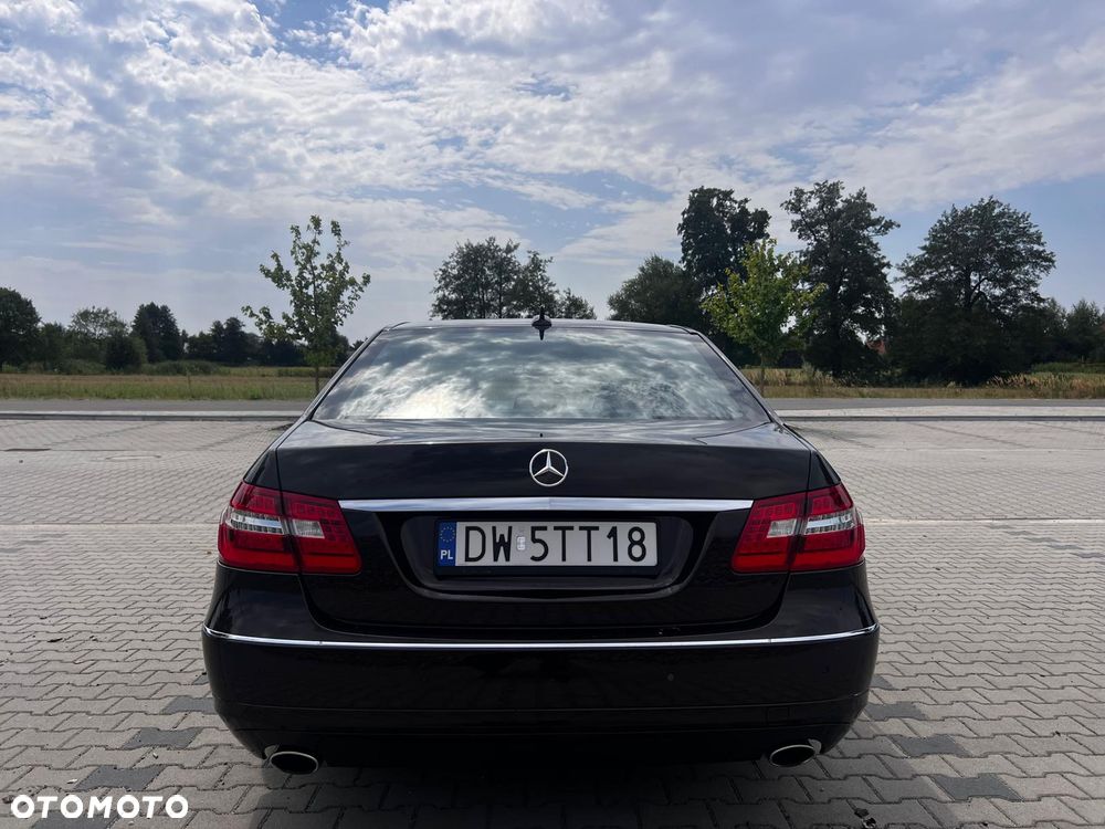 Mercedes-Benz Klasa E 350 CDI 4-Matic BlueEff Avantgarde - 4