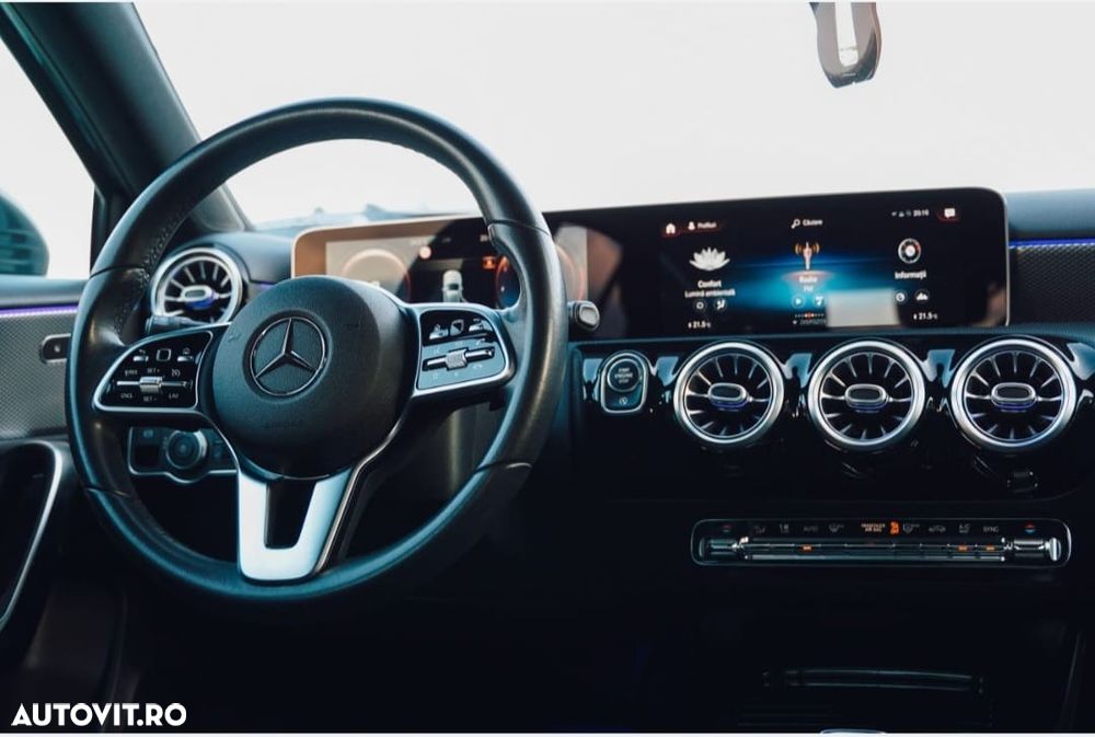 MERCEDES-BENZ A-Class 2019 — imagine 7