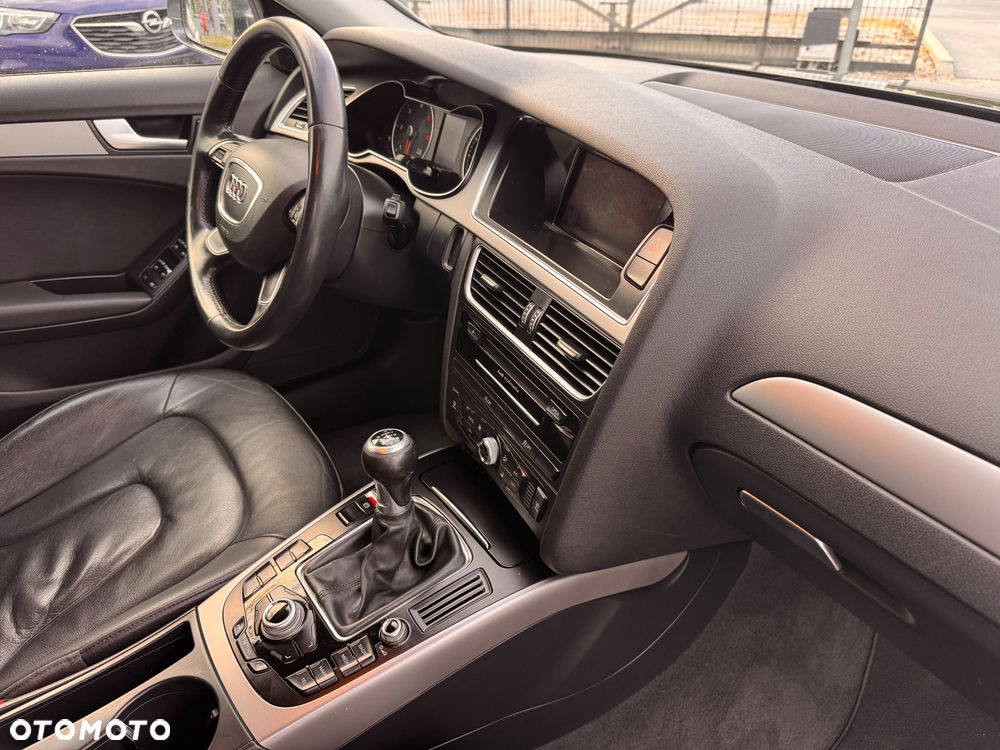 Audi A4 Avant - 30