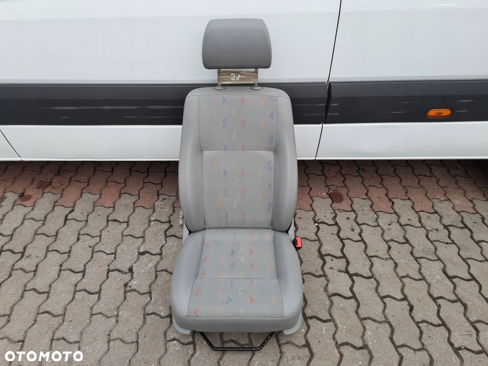 VW T5 T5 LIFT fotel pasażera przód INKA - 1