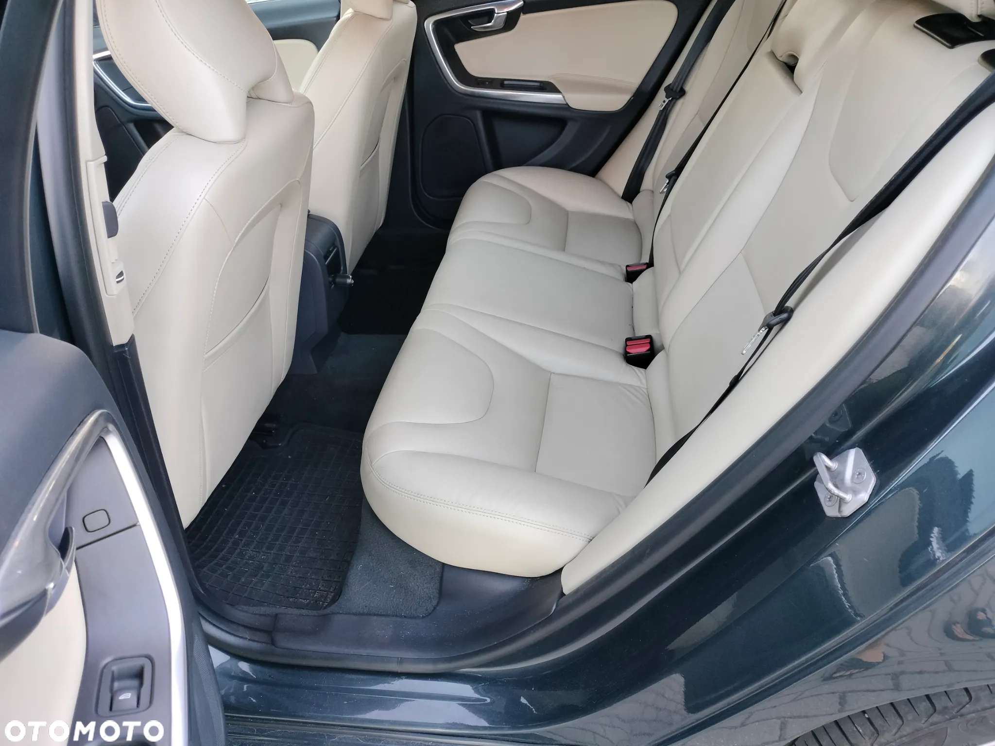 Volvo V60 D4 Drive-E Summum - 17