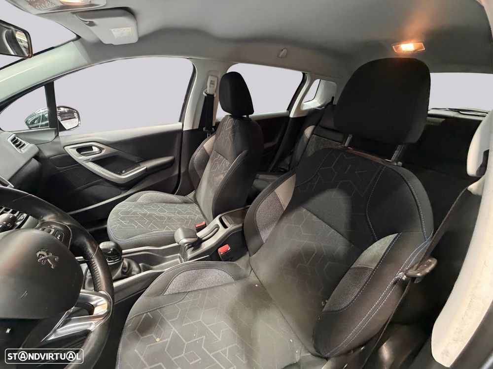 Peugeot 2008 - 15