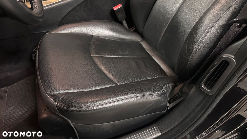 Mercedes-Benz Klasa E 350 4Matic Avantgarde Sport Edition - 14