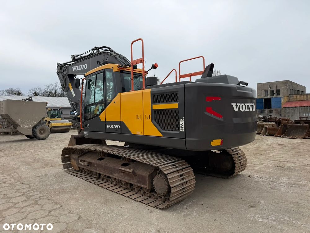 Volvo EC220EL - 3