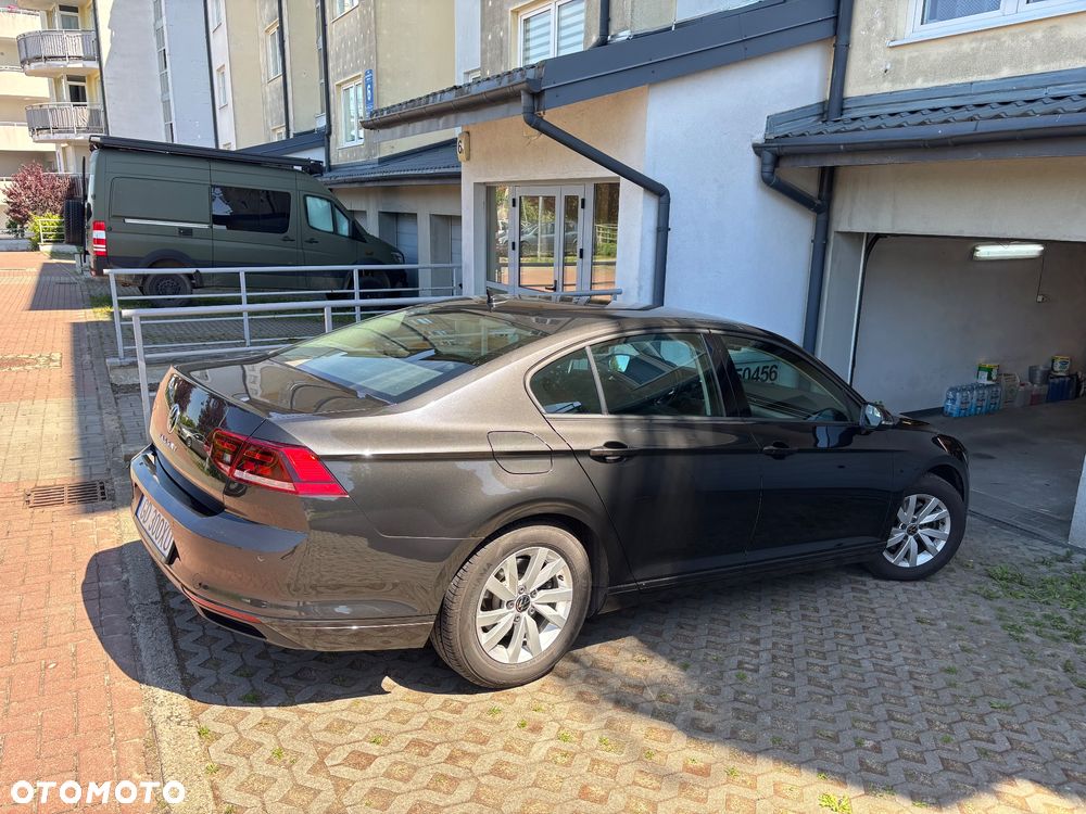 Volkswagen Passat 1.5 TSI EVO Essence DSG - 5