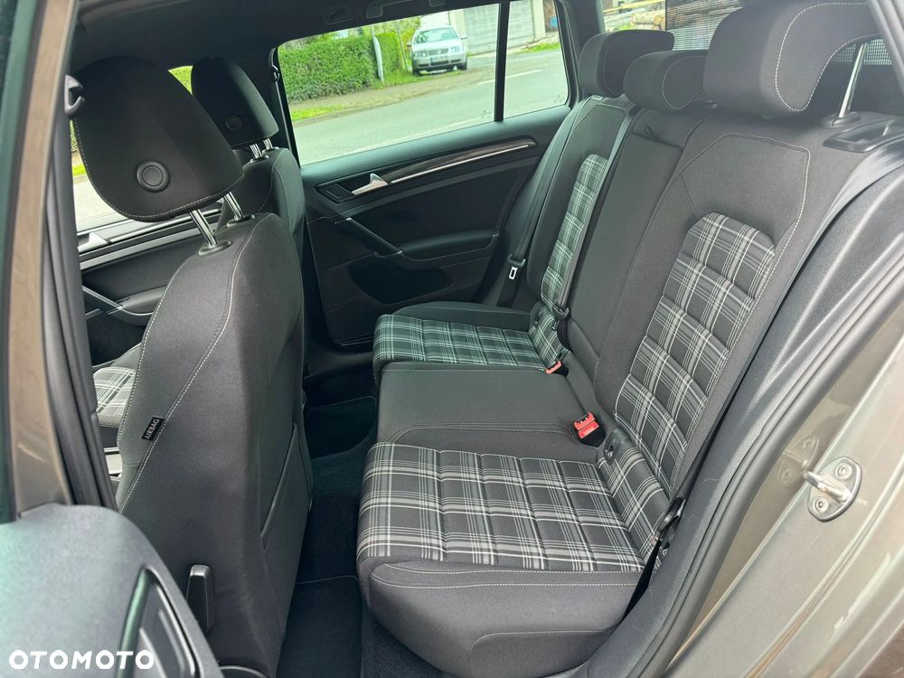 Volkswagen Golf Variant 2.0 TDI BMT GTD DSG - 10