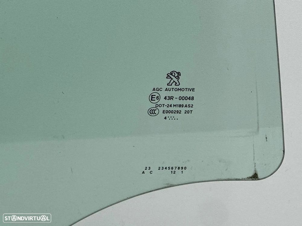 Vidro Trás Direito / Esquerdo - Peugeot 2008 I (2014) - 2