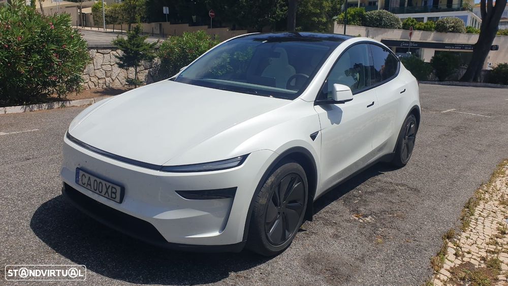 Tesla Model Y Long Range Tração Integral Premium - 21
