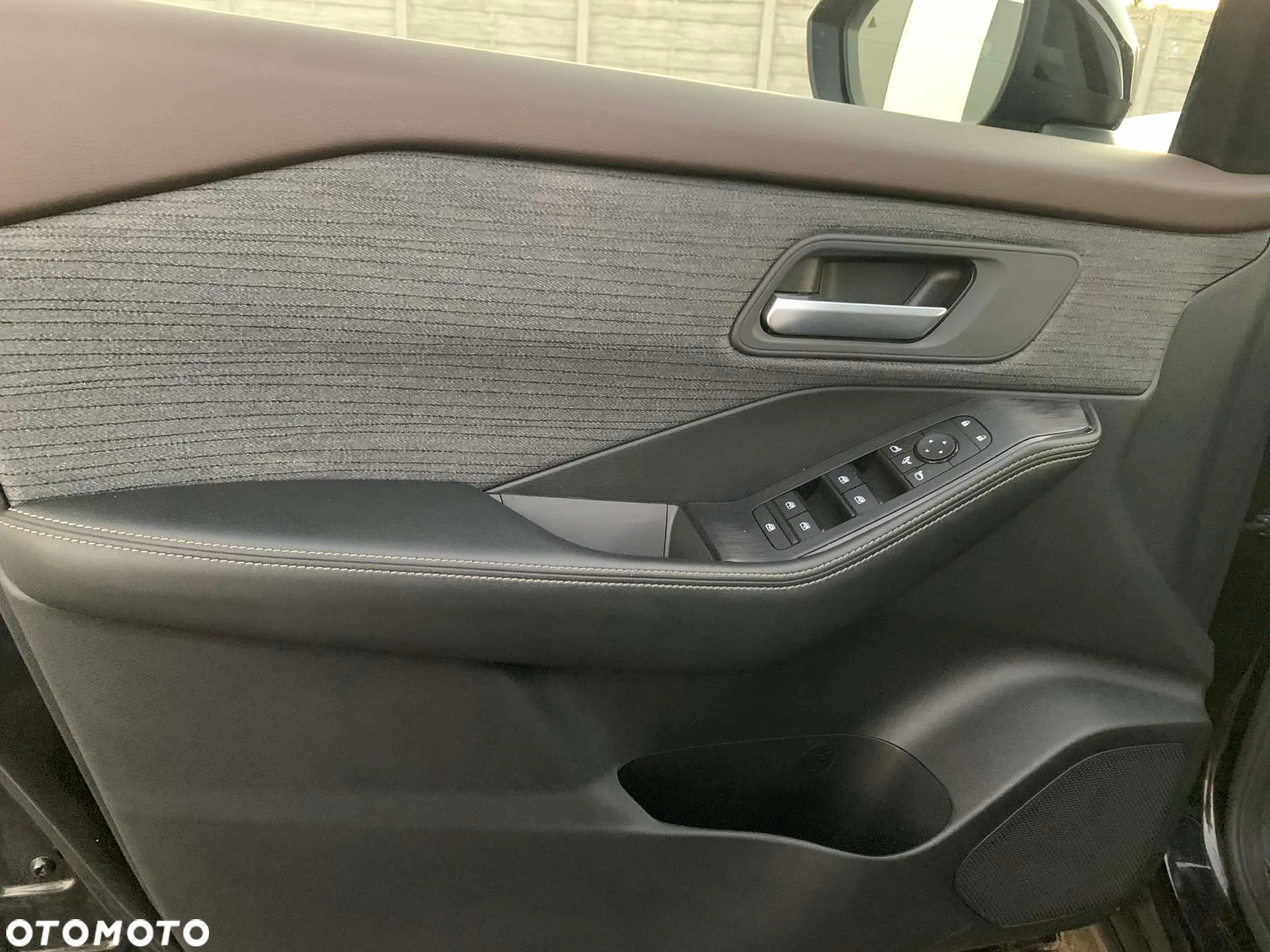 Nissan X-Trail 1.5 VC-T mHEV N-Connecta 2WD Xtronic - 19