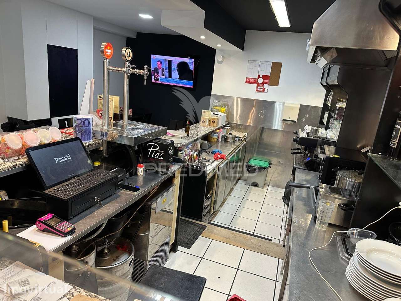 Oportunidade Única: Trespasse de Café/Bar em Zona Universitária - Grande imagem: 3/7