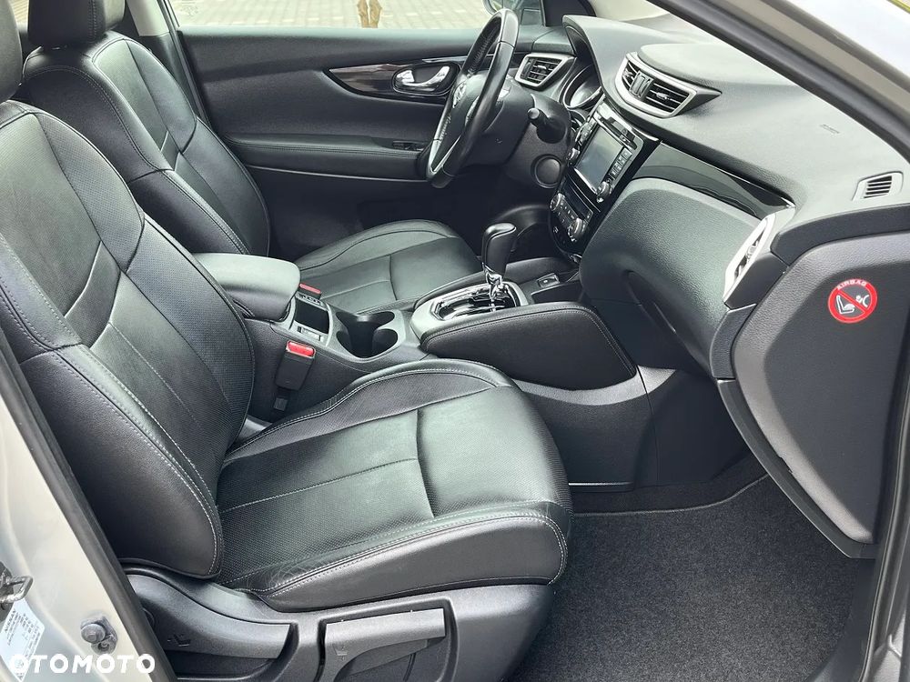 Nissan Qashqai 1.6 dCi Xtronic TEKNA+ - 18